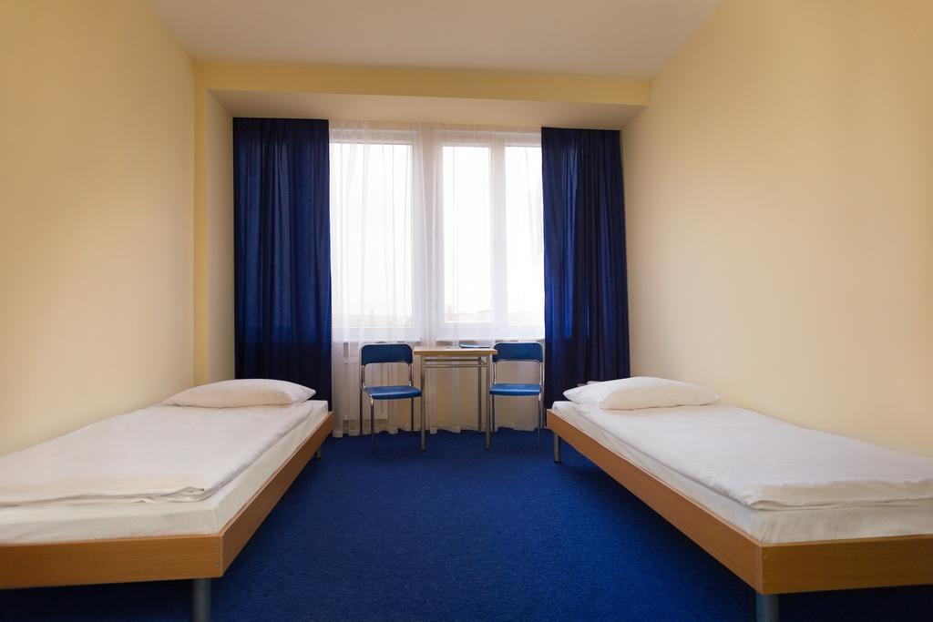 Albergue Dom Turystyczny Indigo Cracovia Habitación foto